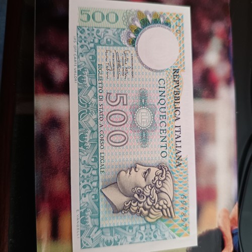 Banconota 500 lire con - ,